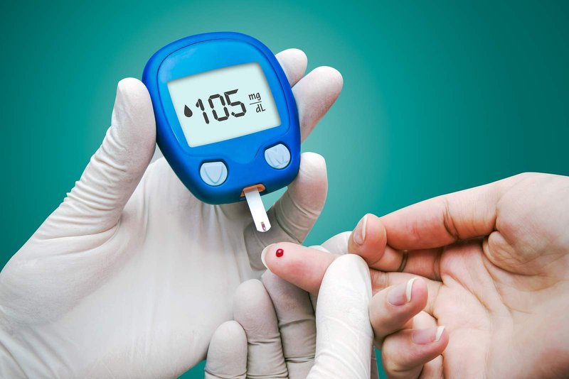 Bệnh nhân tiểu đường cần được đo chỉ số đường máu trước khi mổ