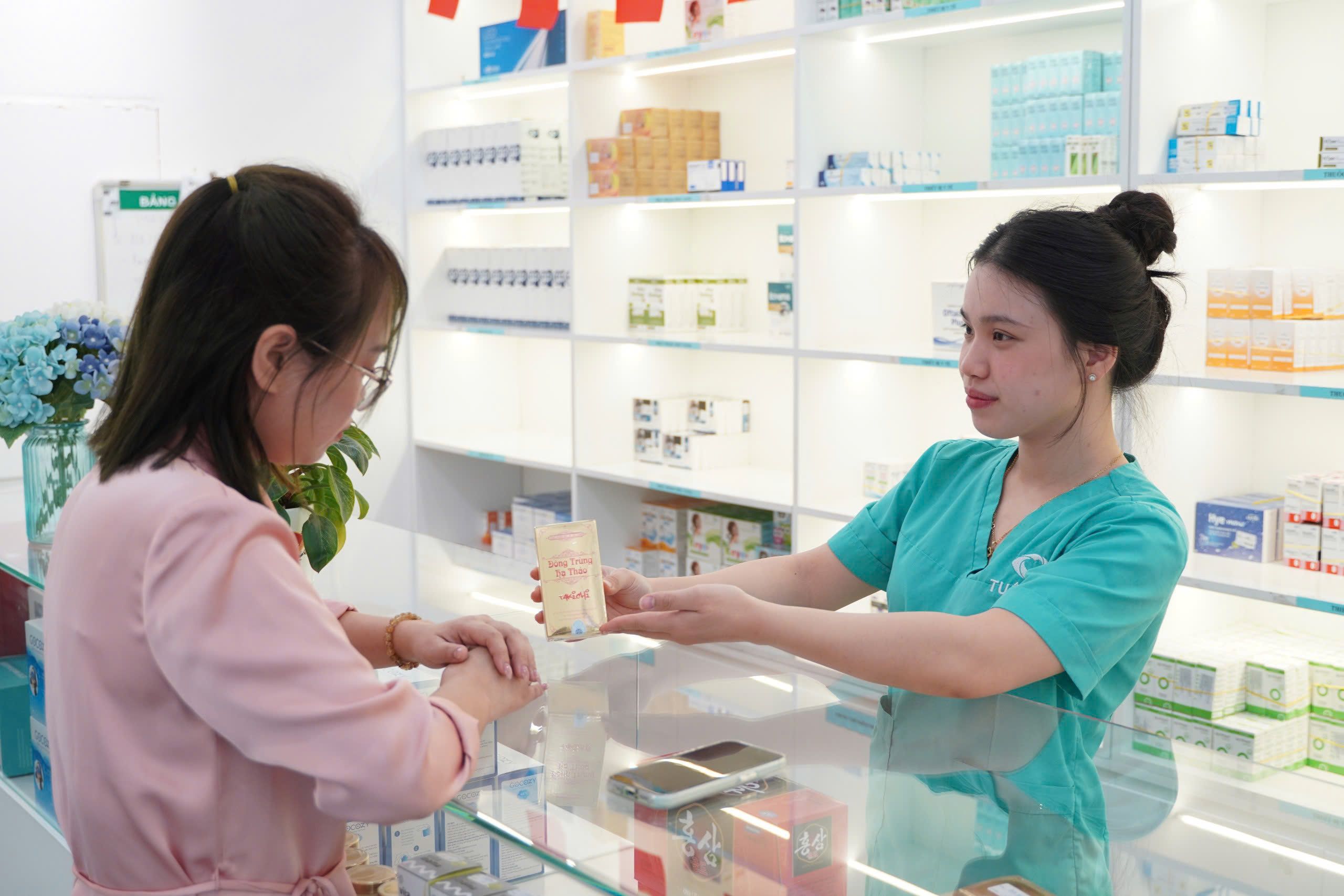 Ưu đãi mừng Đại lễ: Tuệ Anh giảm 5% đông trùng hạ thảo takichi cao cấp