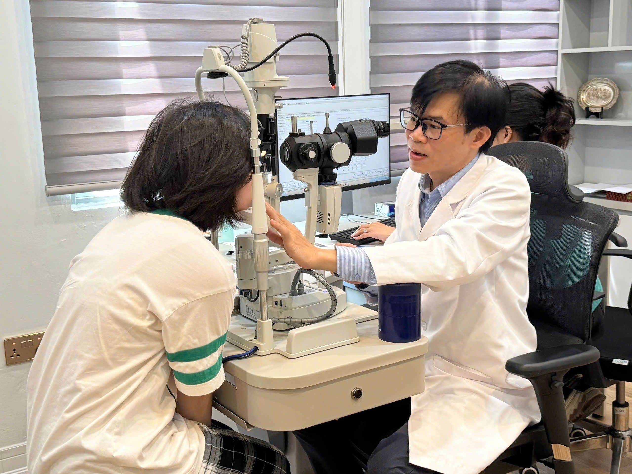 Xoá cận là chuyện của tương lai - Kiểm soát tiến triển cận thị mới là việc cần làm ngay hôm nay